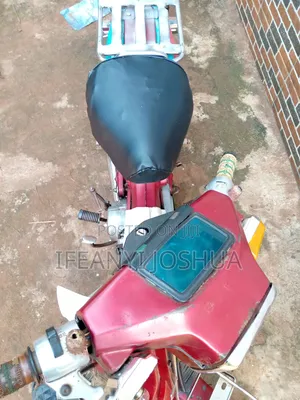 Yamaha 2022 Red