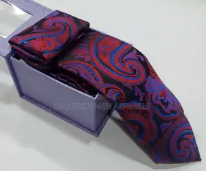 Quality Charles Tyrwhitt Men’S Tie on Suit and Shirt