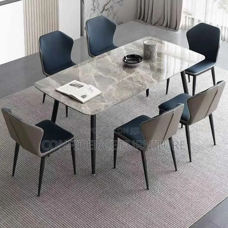 Modern Dining/Lounge Table With 6 Sitting Capacity