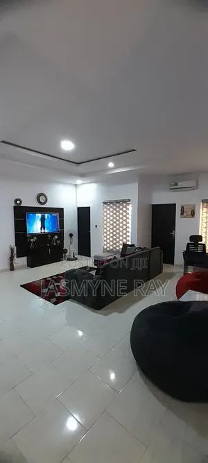 2 Bedroom Shortlet Apartment