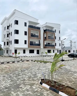 3bdrm Apartment in By Chevron Second, Lekki for rent