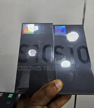 New Samsung Galaxy S10 128 GB Black