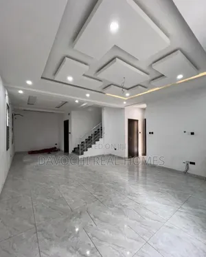 5bdrm Duplex in Lekki Ikate for rent
