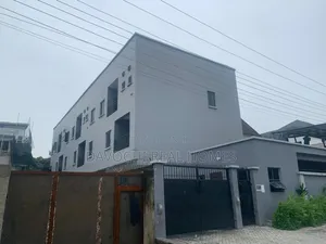 3bdrm Duplex in Lekki Phase for rent