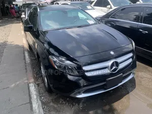 Mercedes-Benz GLA 250 2015 Black