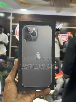 Photo - New Apple iPhone 13 Pro Max 128 GB Gray