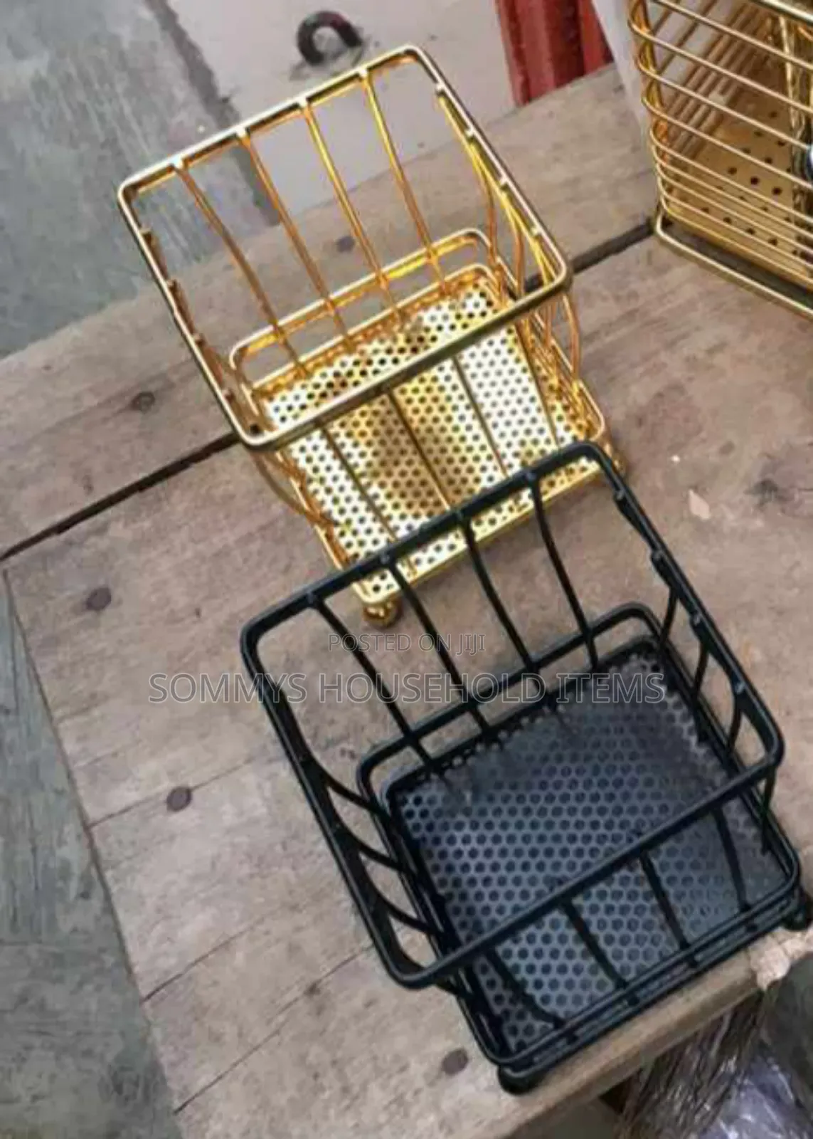 Multiple-Use Cutlery/Makeup Brush Holder