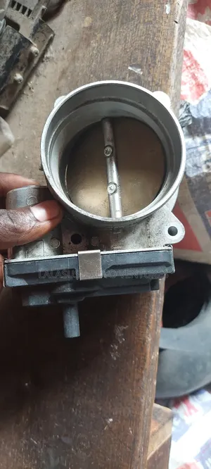 Throttle Body Chevrolet Silverado, Yukon 2015