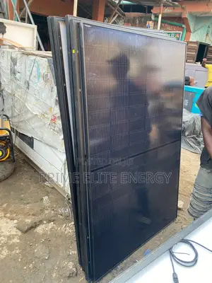 550w Jinko Solar All Black Panels