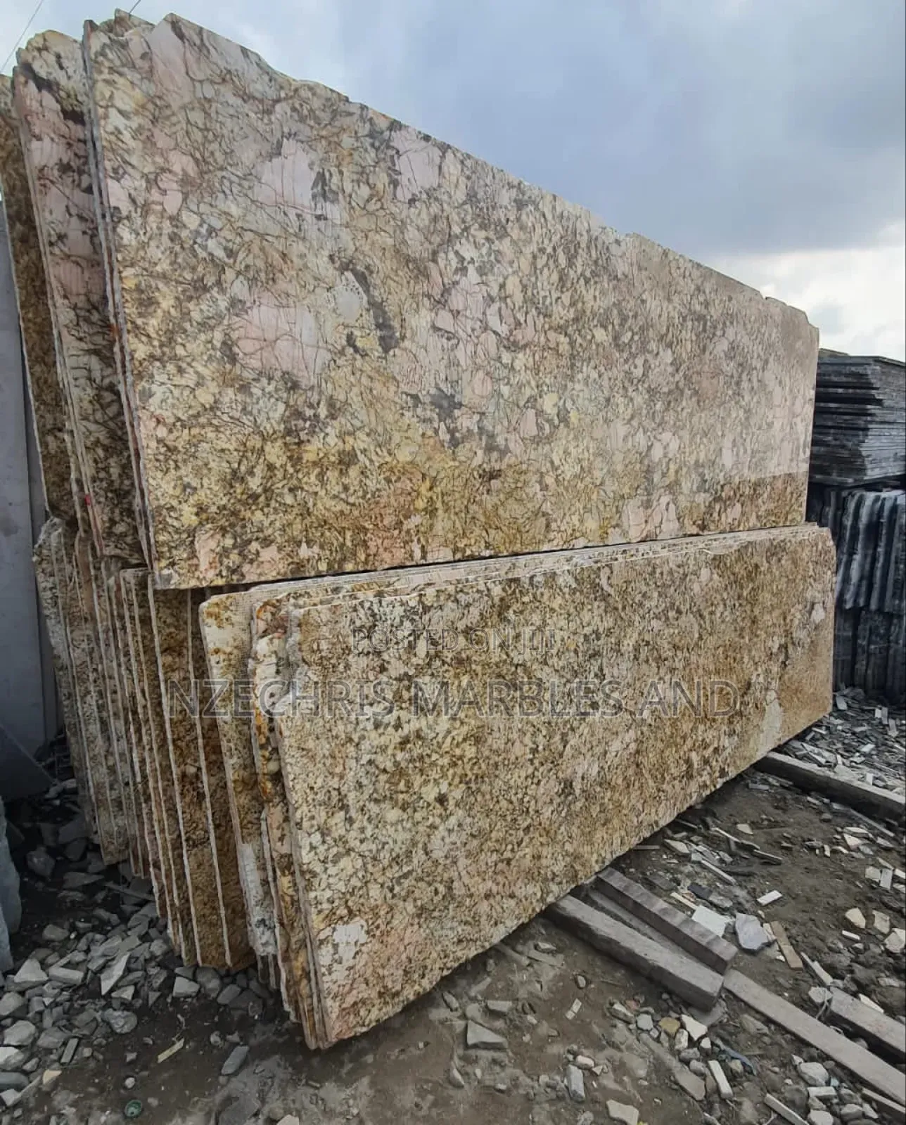 Colonial Gold Granite Slab