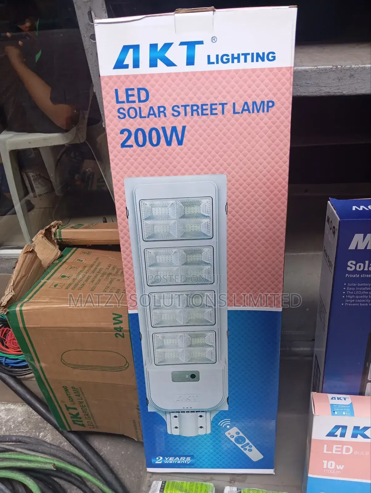 200W Solar Street Lamp