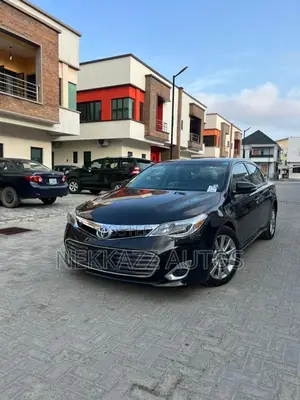 Toyota Avalon XLE 4dr Sedan (3.5L 6cyl 6A) 2014 Black