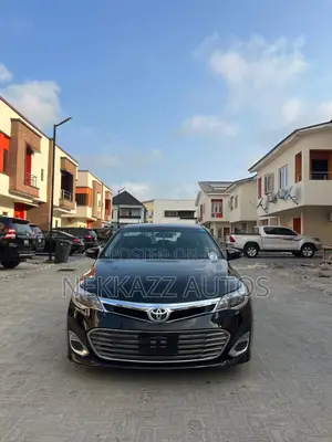 Toyota Avalon XLE 4dr Sedan (3.5L 6cyl 6A) 2014 Black