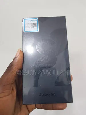 New Samsung Galaxy S22 5G 256 GB Black