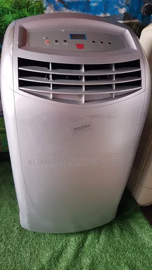Powerful 1.5hp Mobile Ac + Accessories