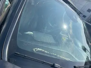 All Kinds of Luxury Windscreen Glass Available