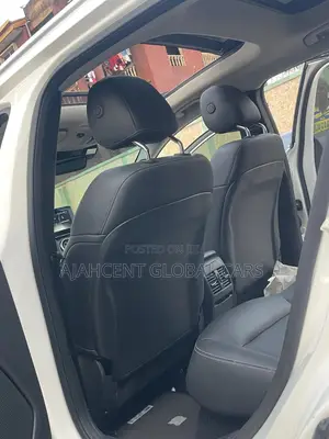 Mercedes-Benz GLA-Class 2019 White