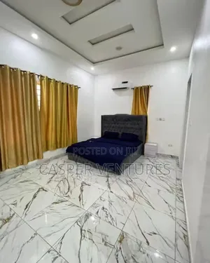 Spacious and Flashy Master Bedroom