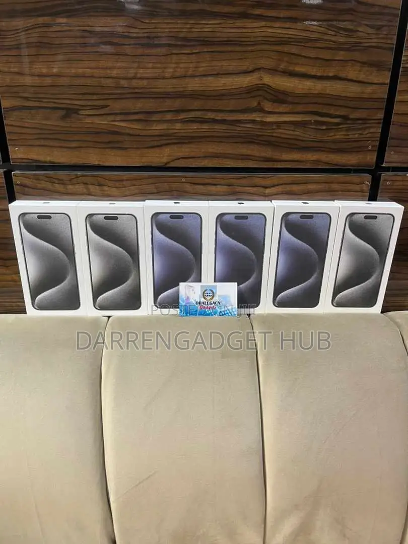 New Apple iPhone 15 Pro Max 256 GB Silver