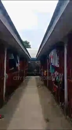 Furnished 20bdrm Block of Flats in Uniport for sale