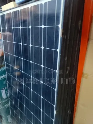 200W Solar Panel Black Frame