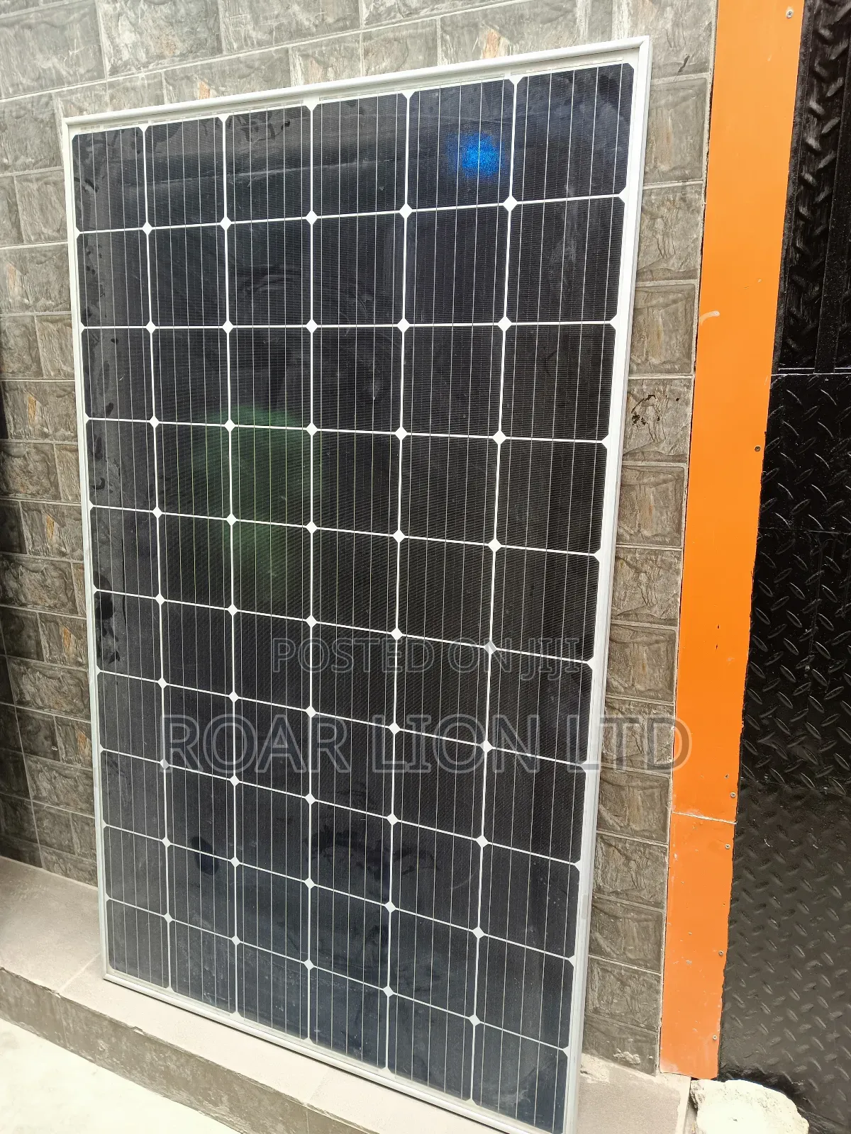 305 Solar Panel 72 Cell 5 Lines
