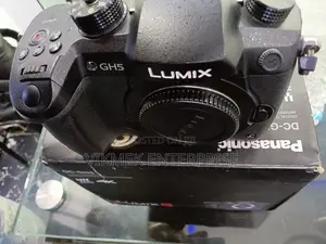 Panasonic Lumix GH5 Open Box
