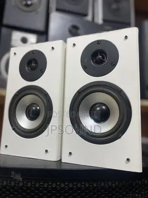London Use Studio Monitor Best for Mixing and Mastering