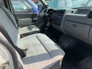 Volkswagen Transporter 2002 Red