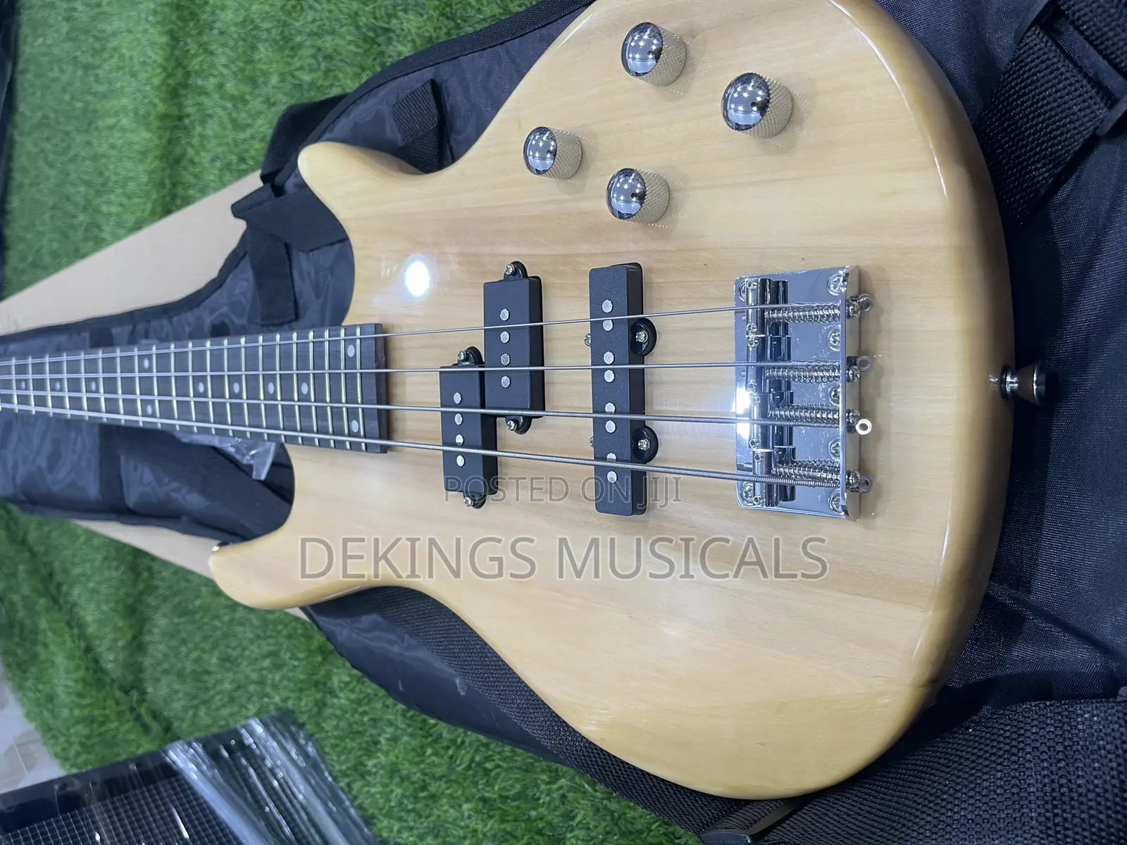 Fender Four 4 Strings Passive Bass Guitar