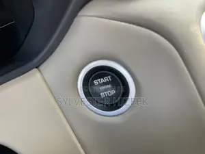 Land Rover Range Rover Velar P250 SE R-Dynamic 4x4 2019 Brown
