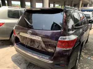 Toyota Highlander Limited 3.5l 4WD 2013 Red