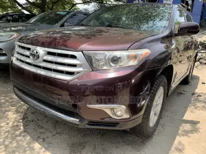 Toyota Highlander Limited 3.5l 4WD 2013 Red