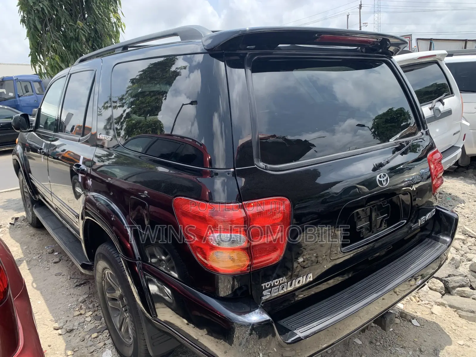 Toyota Sequoia 2004 Black