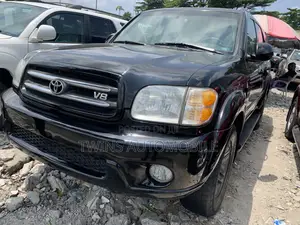 Toyota Sequoia 2004 Black