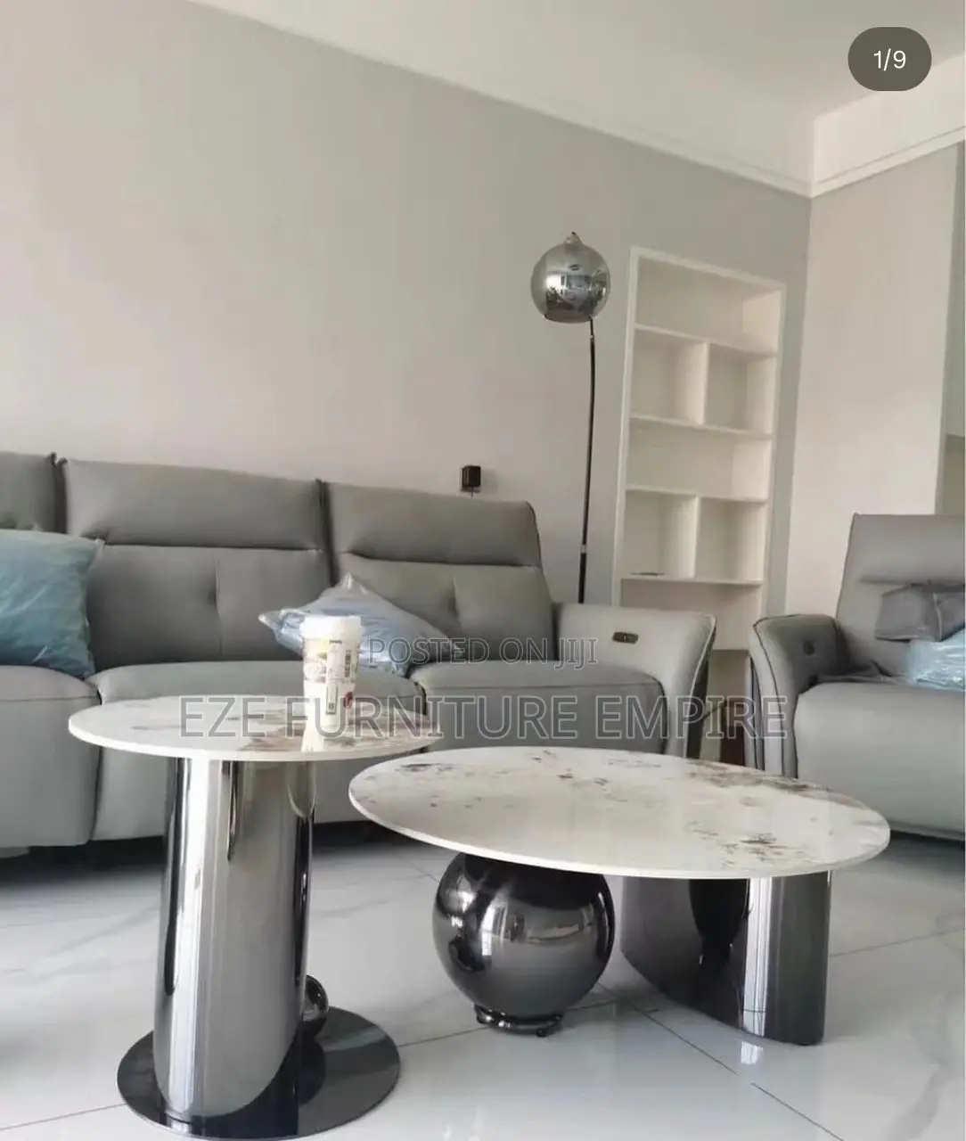 Lux Center Table