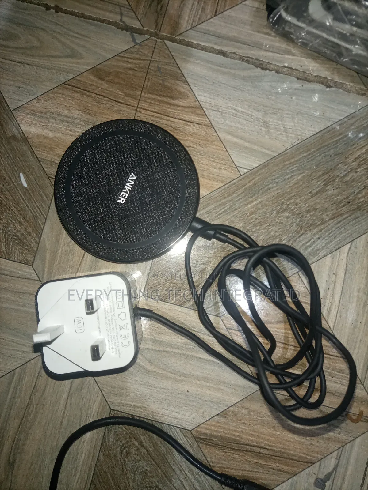 Anker 15W Max Wireless Charger