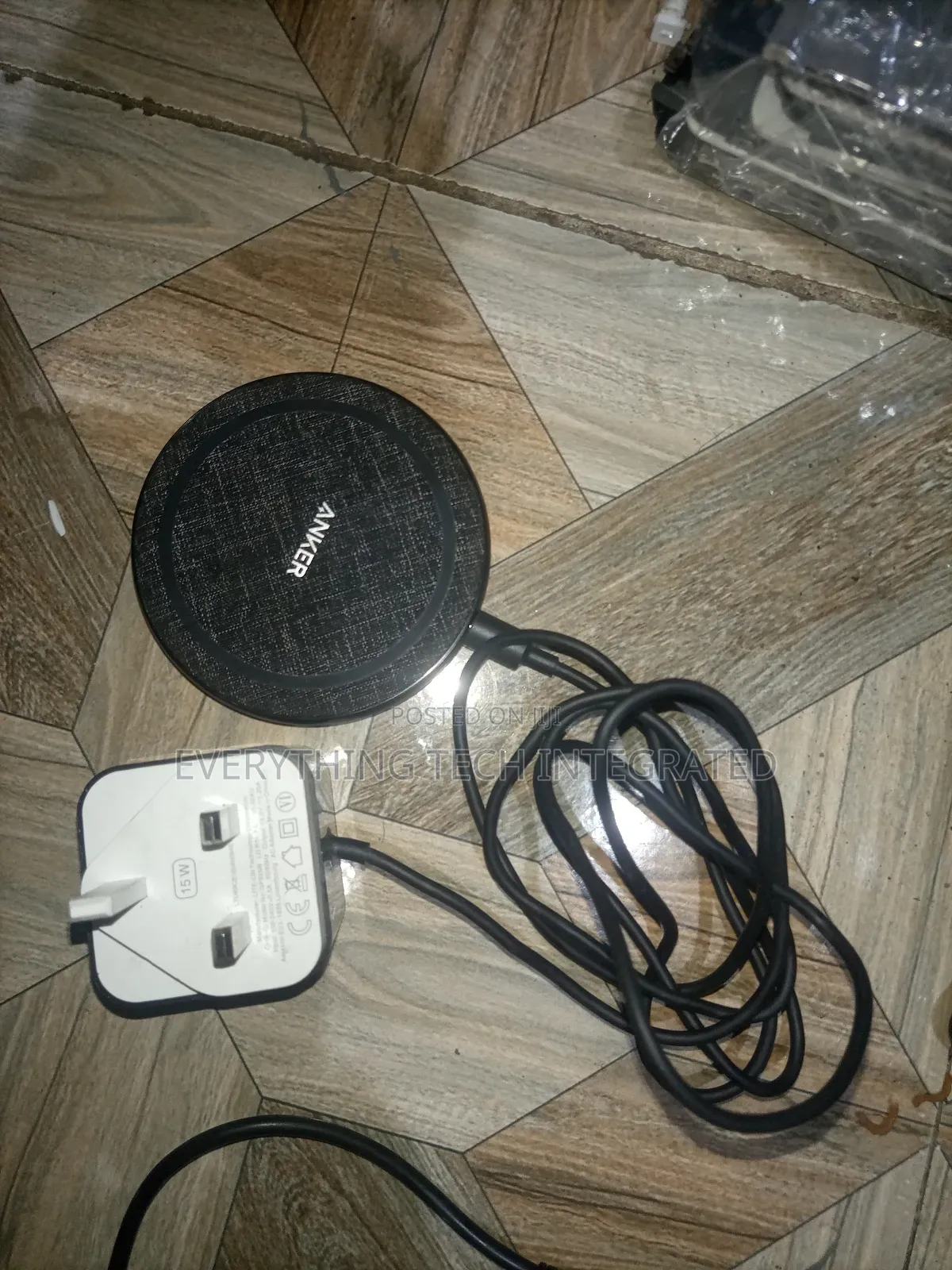 Anker 15W Max Wireless Charger