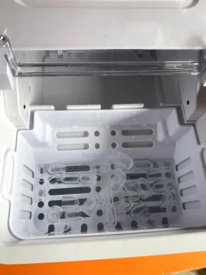 Stirling 1.5litres Ice Cube Machine. 9 Cubes Per Production.