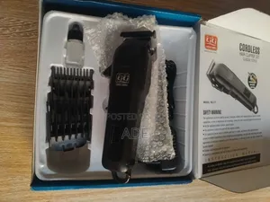 Kiki Rechargeable Clipper With Display
