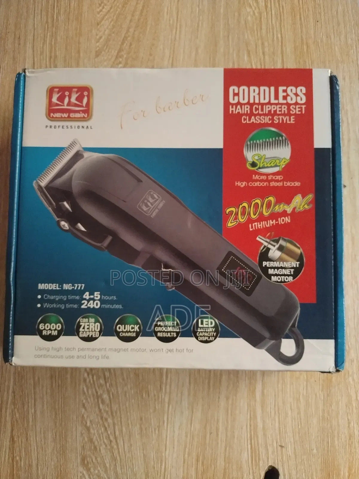 Kiki Rechargeable Clipper With Display