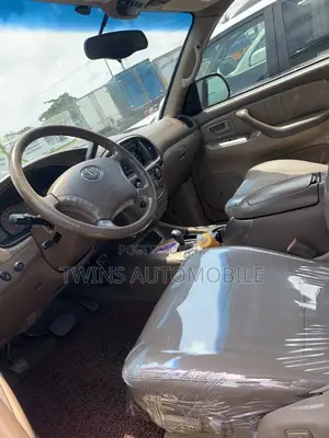 Toyota Sequoia 2004 Black