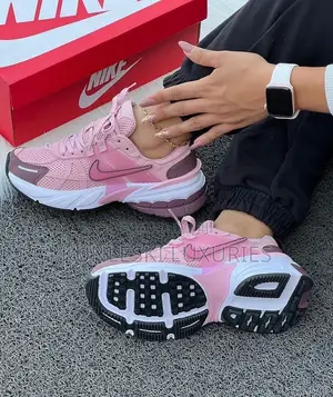 Original Nike V2k Runtekk Pink Summit Sneakers