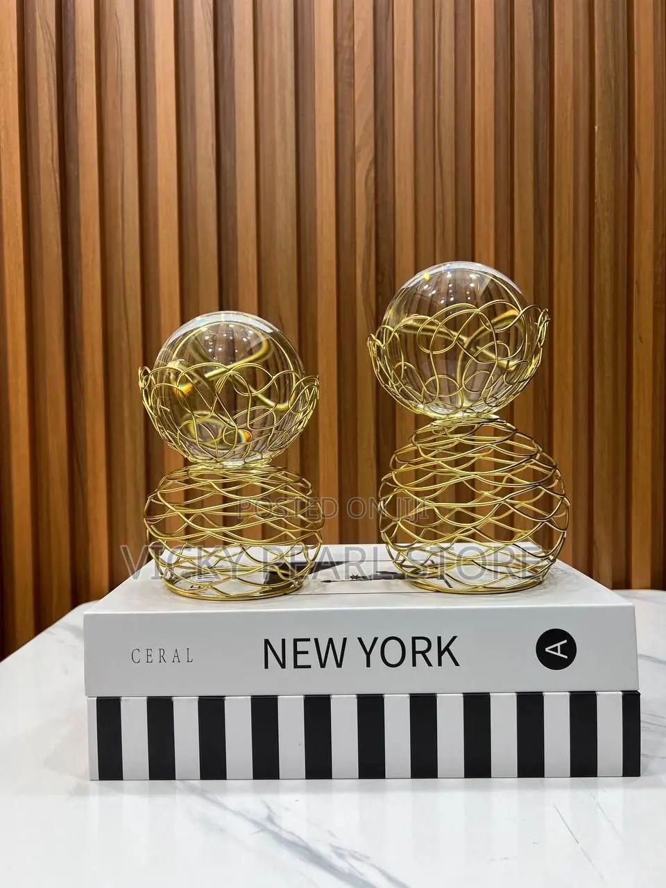 Goblet Crystal Stand