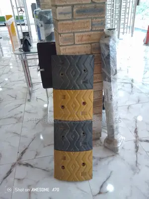 Road Rubber Safety Speed Breaker, For Parking