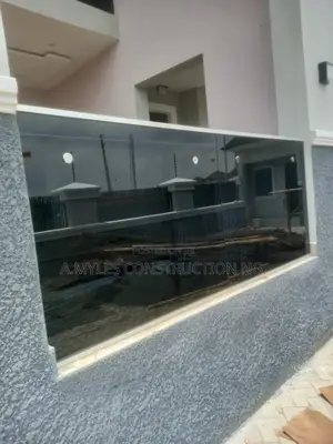 Dark Grey Glass Lu
