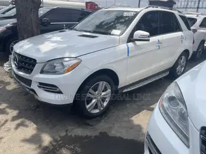 Mercedes-Benz M Class ML 350 4Matic 2013 White