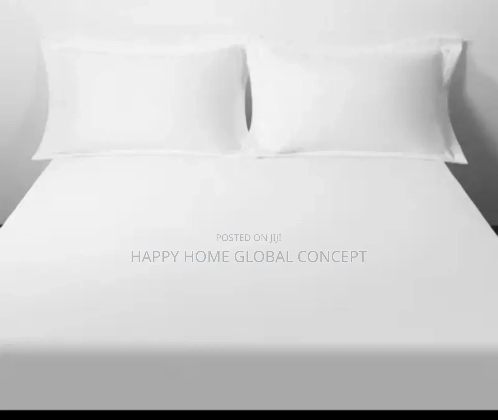 4 by 6 Pure White Bedspread and 2 Pillowcases