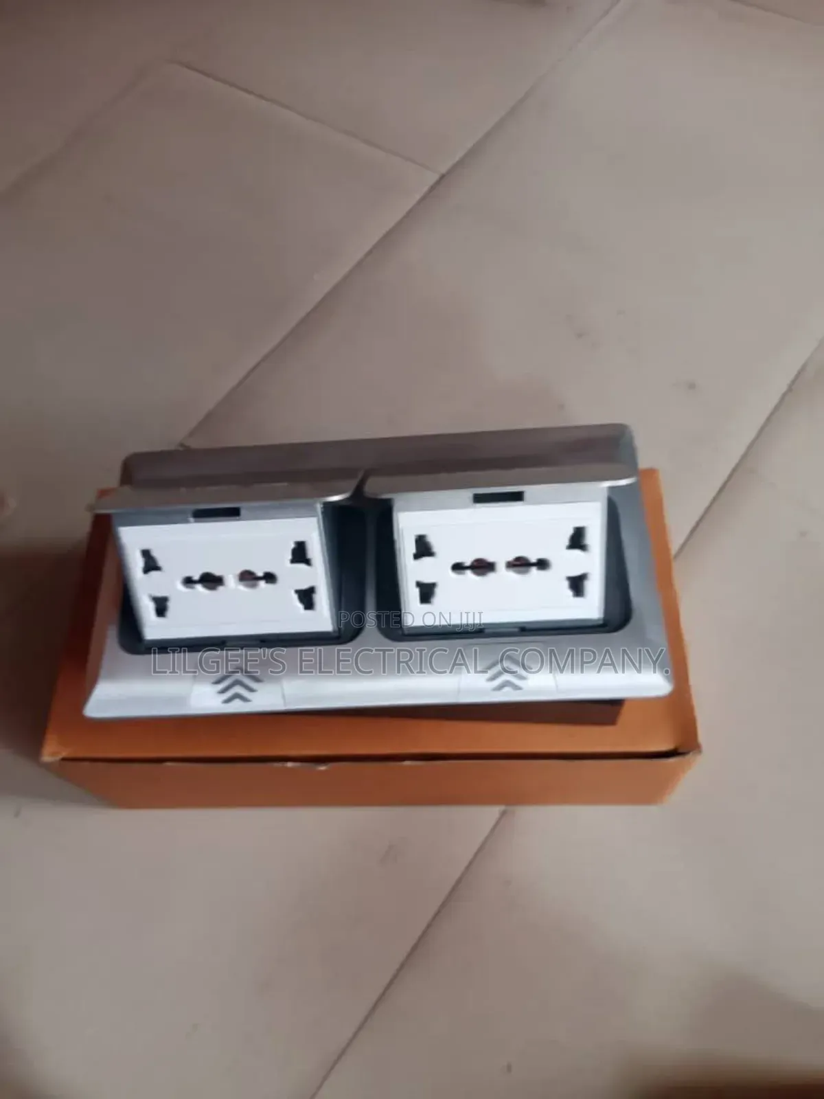 Double Floor Socket
