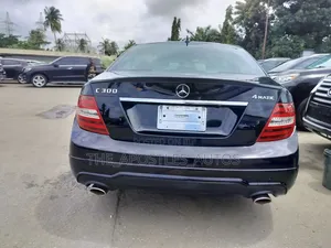 Mercedes-Benz C300 2013 Black